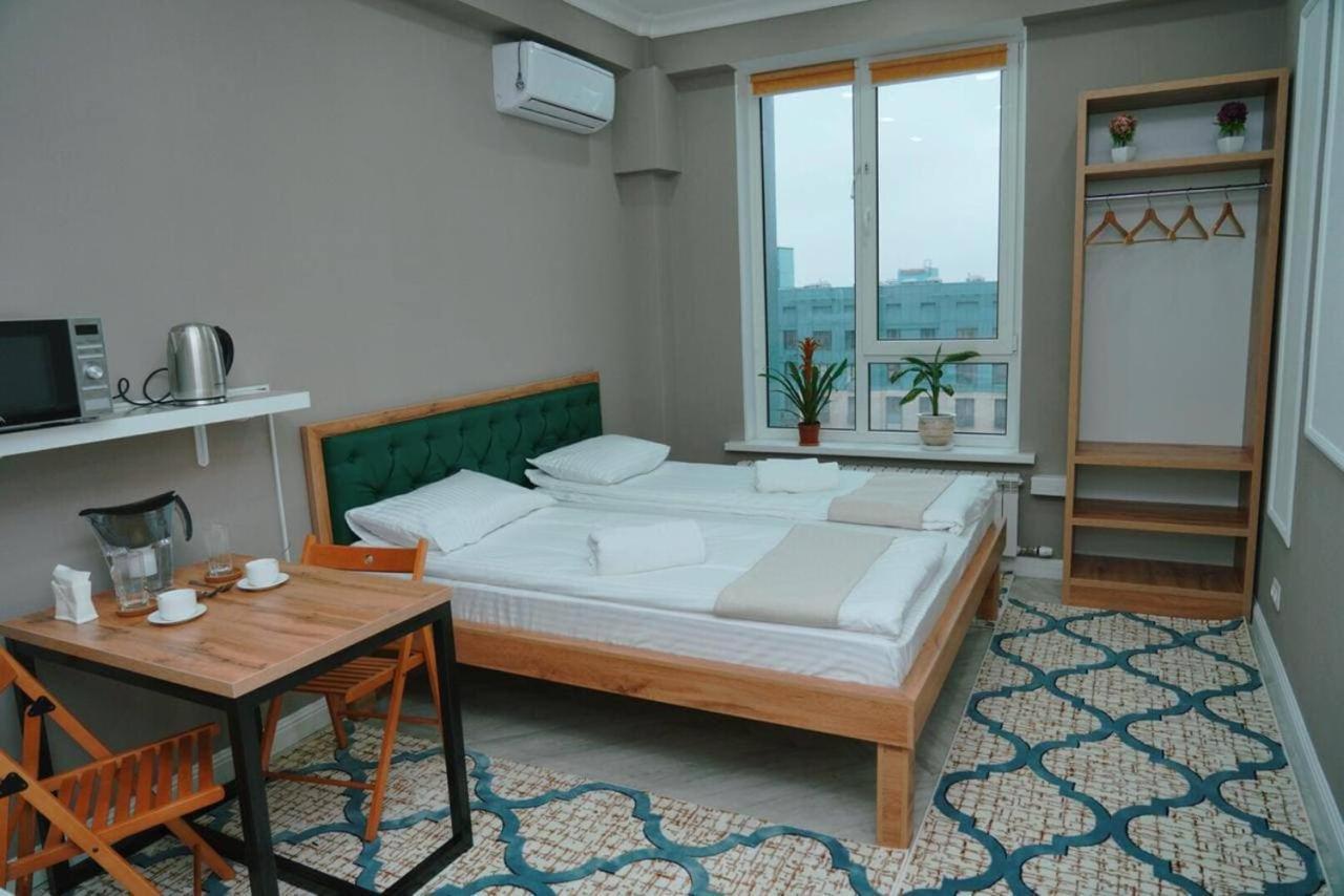 Halal Apart Hotel Almaty Esterno foto