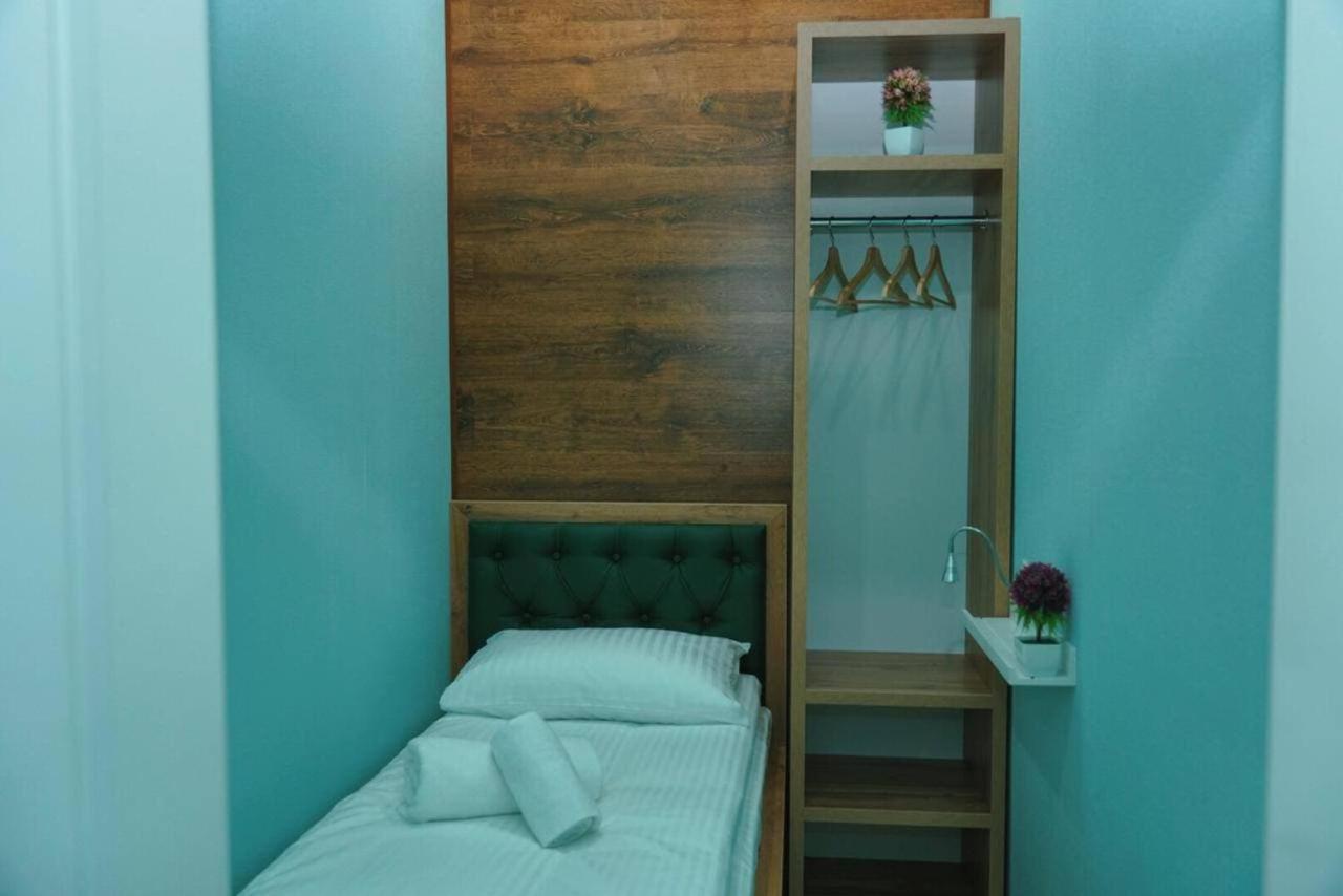 Halal Apart Hotel Almaty Esterno foto